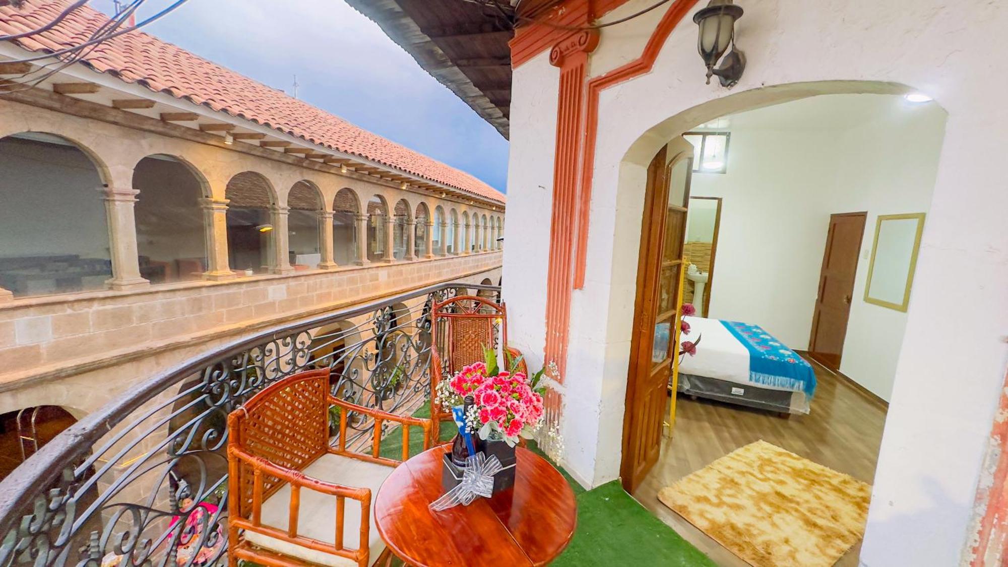 Alegrias Plaza Apartamento *